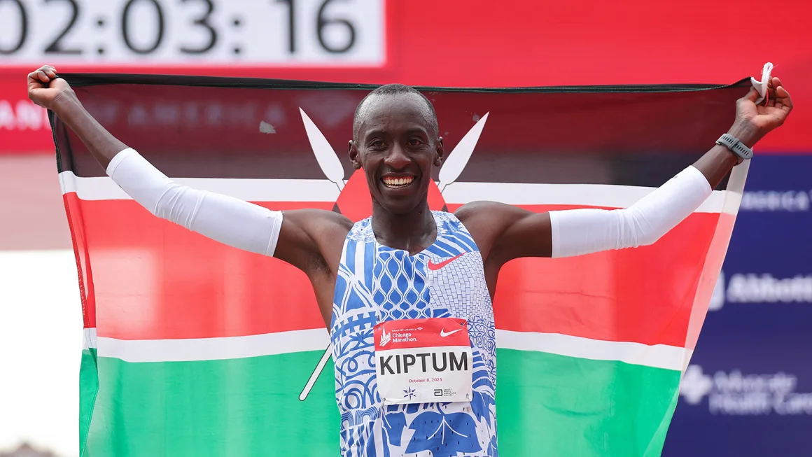 Duka Cita  Keluarga memimpin penghormatan pada pemakaman pahlawan maraton Kelvin Kiptum
