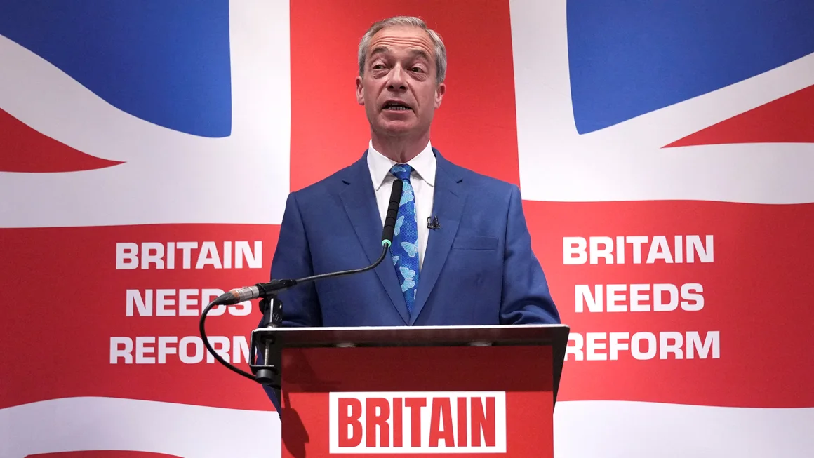Juara Brexit Nigel Farage ikut serta dalam pemilu Inggris