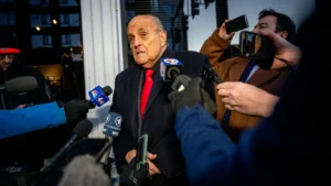 Dewan Disiplin Pengacara DC merekomendasikan Rudy Giuliani dipecat